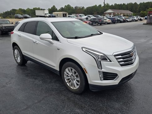 Used 2017 Cadillac XT5 FWD image 6