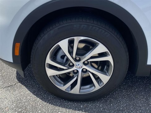 Used 2023 Buick Envision Essence image 8