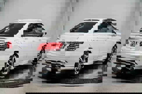 Used 2015 Mercedes-Benz E 350 Sedan image 4