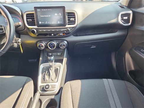 Certified 2023 Hyundai Venue SEL image 10