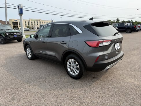 Certified 2022 Ford Escape SE w/ Cold Weather Package image 4