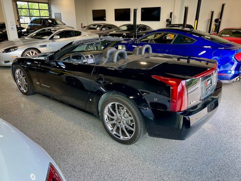 Used 2008 Cadillac XLR V image 4