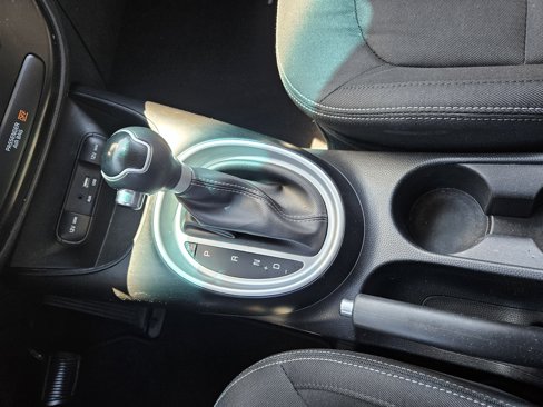 Used 2018 Kia Soul + image 26