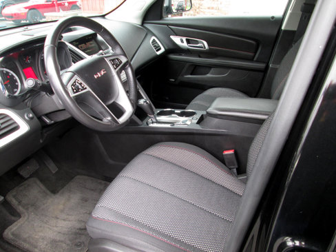 Used 2017 GMC Terrain SLE w/ Technology Package image 15