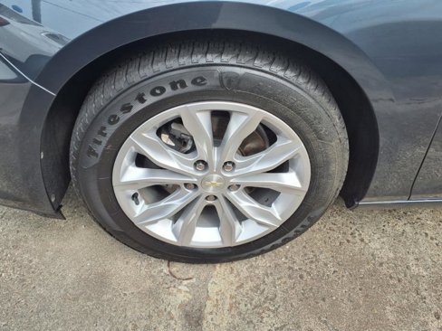 Used 2020 Chevrolet Malibu LT image 11