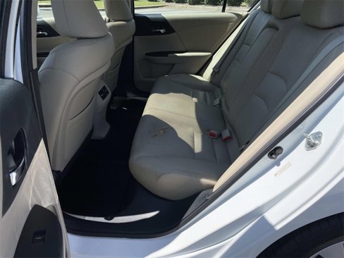 Used 2013 Honda Accord Touring image 10