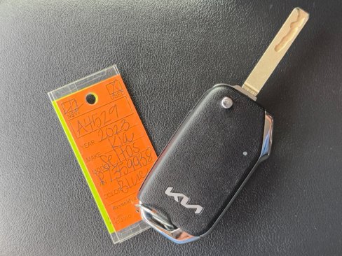 Used 2023 Kia Seltos LX image 37
