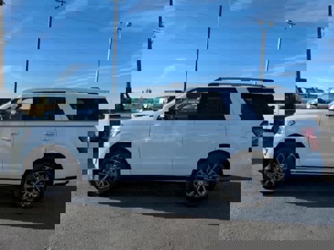 Used 2020 Ford Expedition Limited image 9