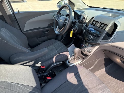 Used 2015 Chevrolet Sonic LT image 20