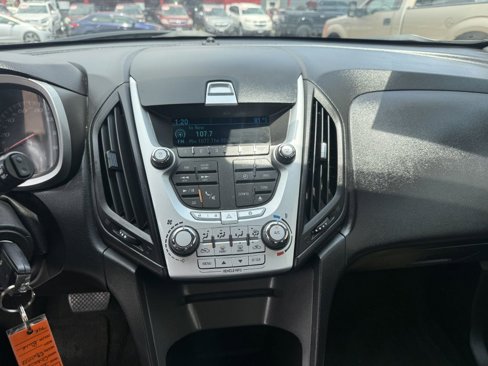 Used 2015 Chevrolet Equinox LS image 11