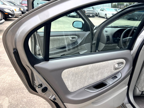 Used 2000 Nissan Maxima SE image 25