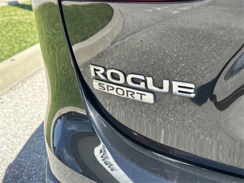Certified 2021 Nissan Rogue Sport S image 9