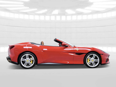 Certified 2022 Ferrari Portofino M image 9