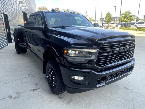 Used 2020 RAM 3500 Laramie image 2