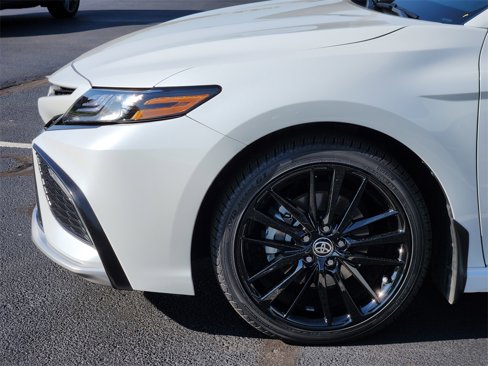 Used 2023 Toyota Camry XSE image 8