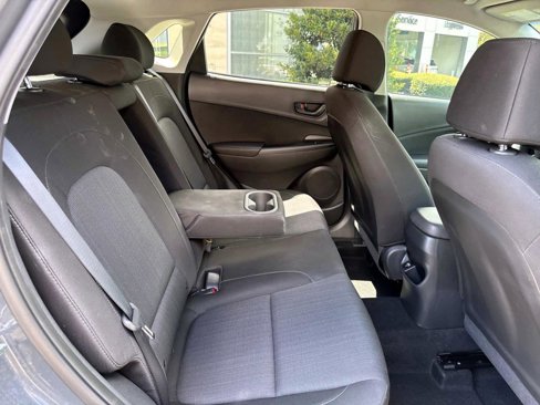 Used 2023 Hyundai Kona SEL w/ Winter Weather Package image 17