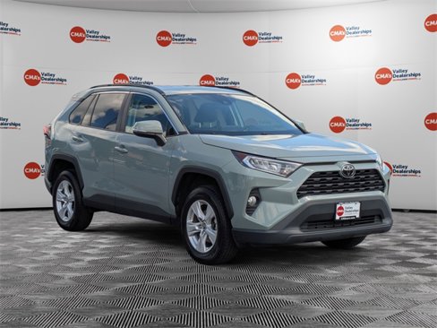 Used 2021 Toyota RAV4 XLE image 3