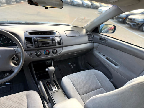 Used 2004 Toyota Camry SE image 15