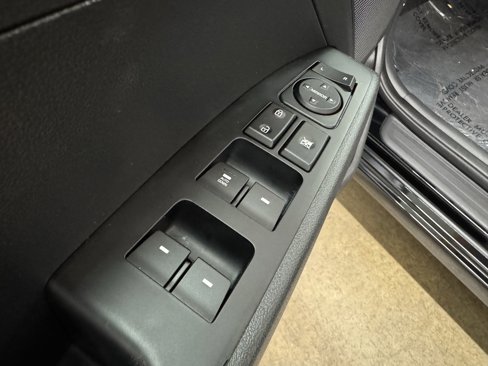 Used 2019 Hyundai Elantra SE image 22