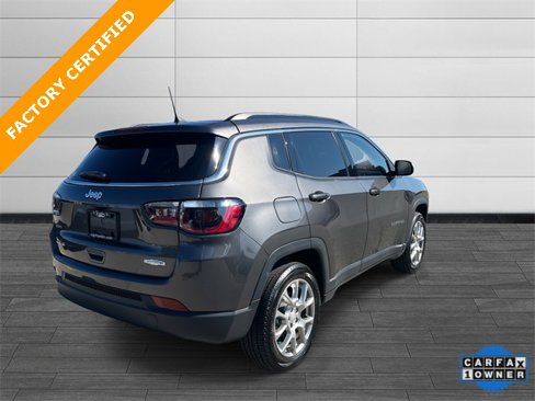 Used 2023 Jeep Compass Latitude image 4