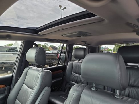 Used 2004 Lexus GX 470 image 24