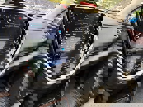 Used 2023 Subaru Ascent Touring image 16
