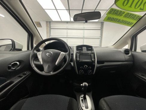 Used 2016 Nissan Versa Note SV image 2