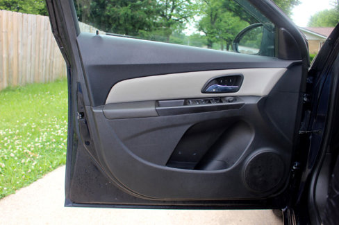 Used 2015 Chevrolet Cruze LS image 12