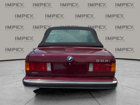 Used 1990 BMW 325i Convertible image 4