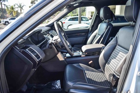 Used 2019 Land Rover Discovery HSE image 19
