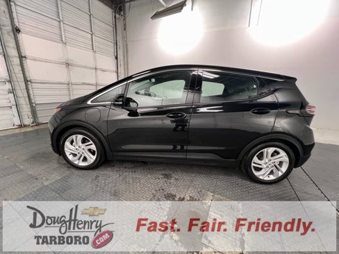Used 2023 Chevrolet Bolt LT w/ Driver Confidence Package image 5