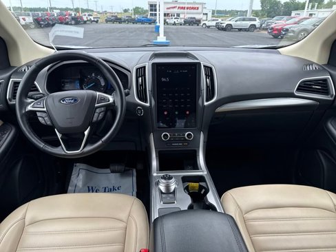 Used 2022 Ford Edge SEL image 12
