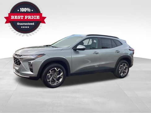 New 2025 Chevrolet Trax LT image 2