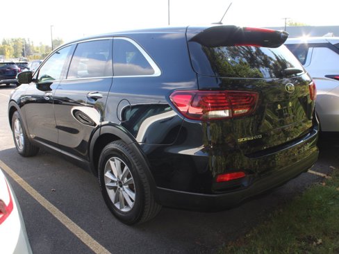 Used 2020 Kia Sorento LX image 5