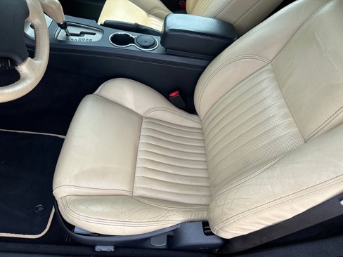 Used 2004 Ford Thunderbird Deluxe image 13