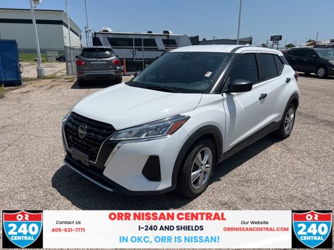 Used 2022 Nissan Kicks S image 1
