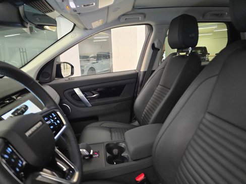 Certified 2025 Land Rover Discovery Sport S image 19