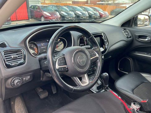 Used 2021 Jeep Compass Latitude w/ Sun and Sound Group image 2