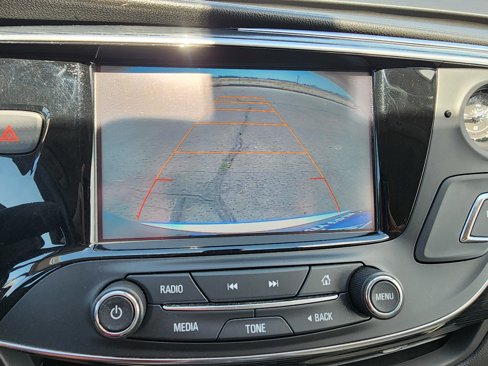 Used 2017 Buick Envision Essence image 23