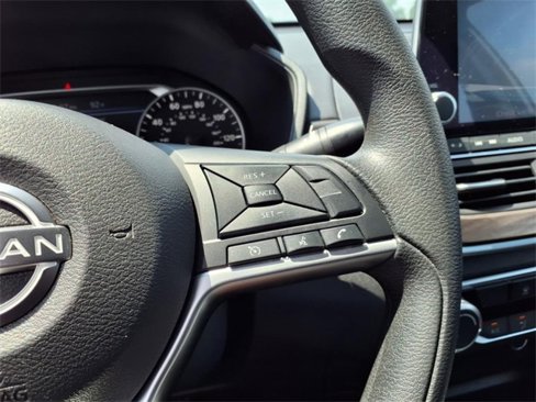 Used 2023 Nissan Altima 2.5 SV image 24