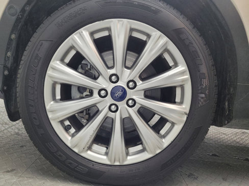 Used 2018 Ford Escape Titanium image 31