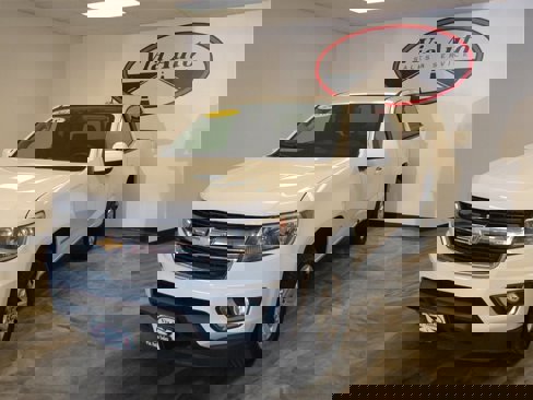 Used 2018 Chevrolet Colorado LT w/ LT Convenience Package image 5
