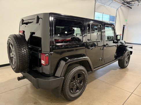 Used 2015 Jeep Wrangler Unlimited Sahara image 3