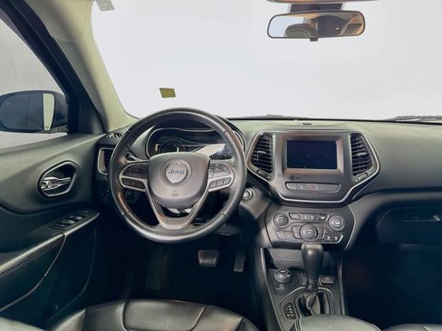 Used 2019 Jeep Cherokee Latitude Plus w/ Cold Weather Group image 25