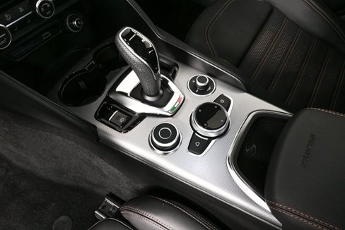 New 2025 Alfa Romeo Giulia w/ Driving Assist Package image 20