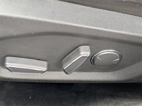 Used 2016 Ford Fusion SE w/ Equipment Group 202A image 19