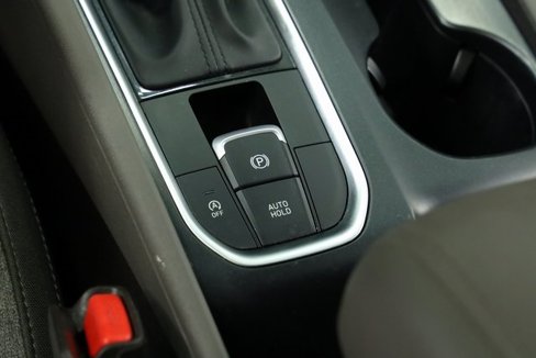 Used 2019 Hyundai Santa Fe SE image 18