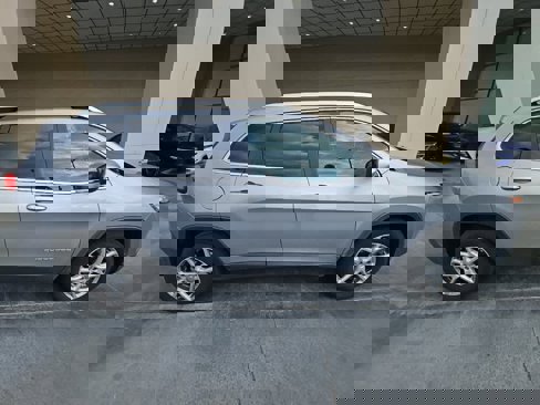 Used 2014 Jeep Cherokee Latitude image 4