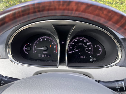 Used 2011 Toyota Avalon Limited image 23