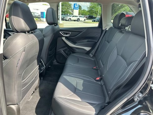 Used 2022 Subaru Forester Limited image 16